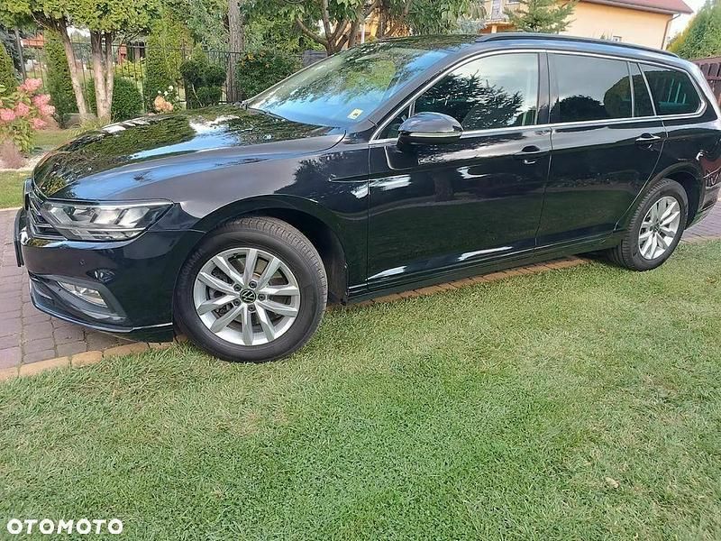 Używany VW Passat 2022 Czarny Kombi