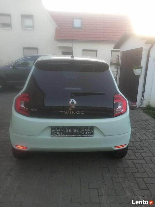 Biały Używany 2019 Renault Twingo Hatchback | 22 000 zł (Super Cena) - Obraz 1/4