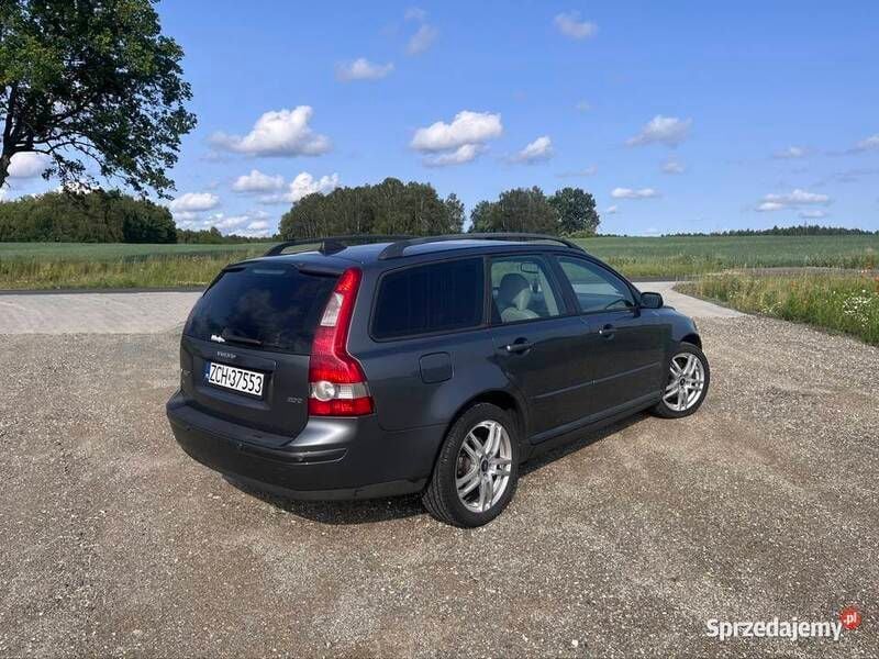 Szary Używany 2006 Volvo V50 Kombi | 9500 zł (Uczciwa cena) - Obraz 1/4