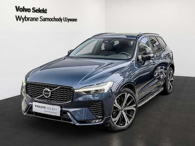 Używany Volvo XC60 197 KM (144 kW) 2022 Niebieski SUV