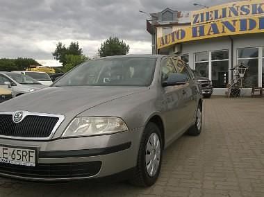 Beżowy Używany 2011 Skoda Octavia Kombi | 9900 zł - Obraz 1/4
