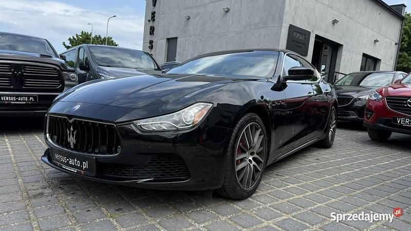 Czarny Używany 2017 Maserati Ghibli Coupe | 98 000 zł - Obraz 1/4