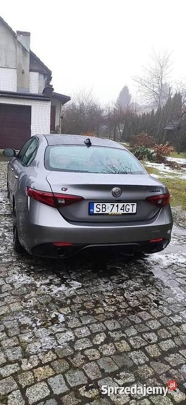 Używany Alfa Romeo Giulia 280 KM (205 kW) 2020 Grafitowy Sedan/Limuzyna