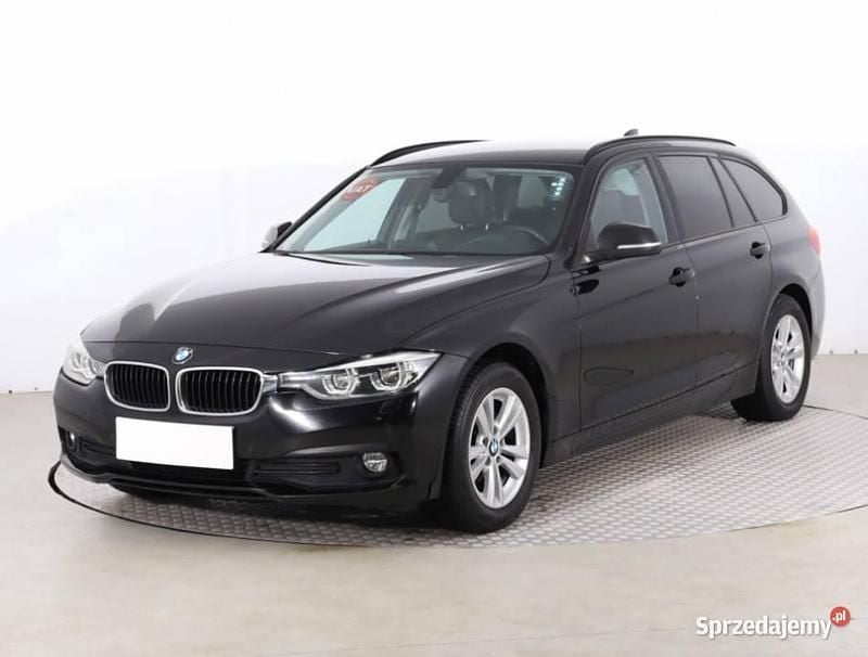 Używany BMW 316 2018 Czarny Kombi