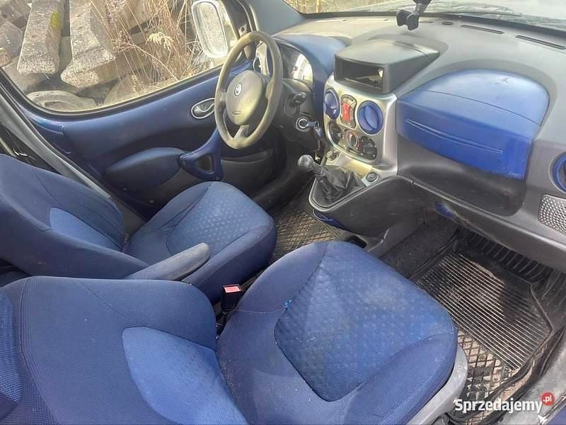 Używany Fiat Doblò 2005 Minivan