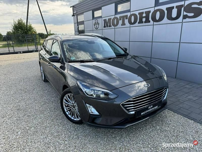 Używany Ford Focus Titanium 150 KM (110 kW) 2020 Szary Sedan/Limuzyna