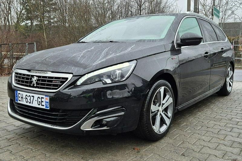 Używany Peugeot 308 GT-line 130 KM (95 kW) 2016 Czarny Hatchback