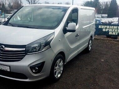 Inny kolor Używany 2015 Opel Vivaro Van | 35 800 zł - Obraz 1/4