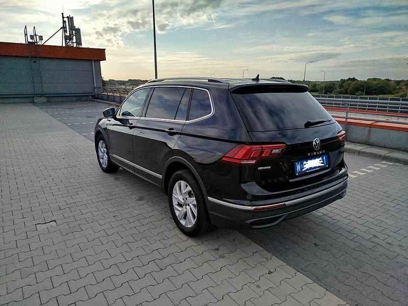Używany VW Tiguan Allspace 150 KM (110 kW) 2021 Czarny SUV