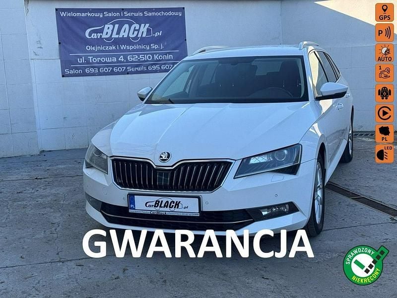 Biały Używany 2019 Skoda Superb Kombi | 57 900 zł (Super Cena) - Obraz 1/4