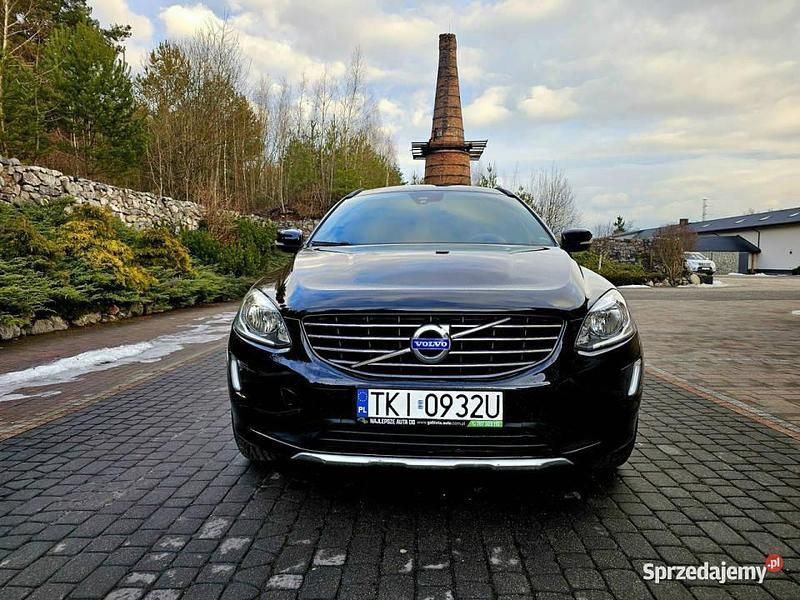 Używany Volvo XC60 136 KM (100 kW) 2014 Srebrny SUV