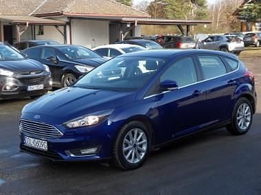 Używany Ford Focus 100 KM (73 kW) 2018 Niebieski Hatchback