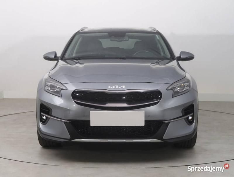 Używany Kia XCeed 141 KM (103 kW) 2022 Szary SUV