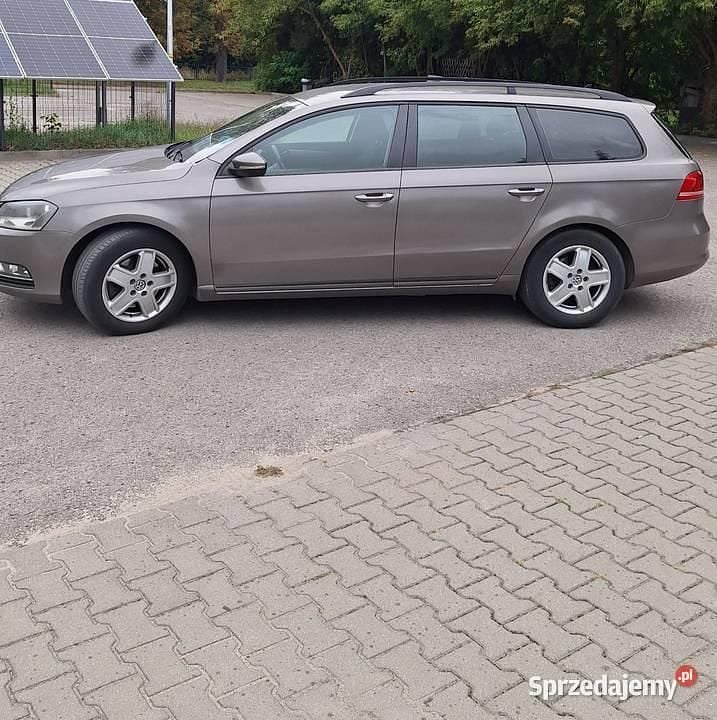 Używany VW Passat 122 KM (89 kW) 2011 Złoty Kombi