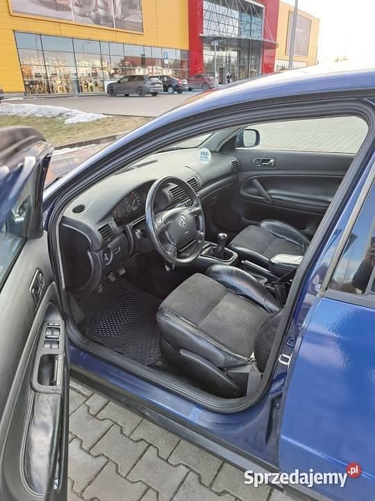 Używany VW Passat 1997 Niebieski Sedan/Limuzyna