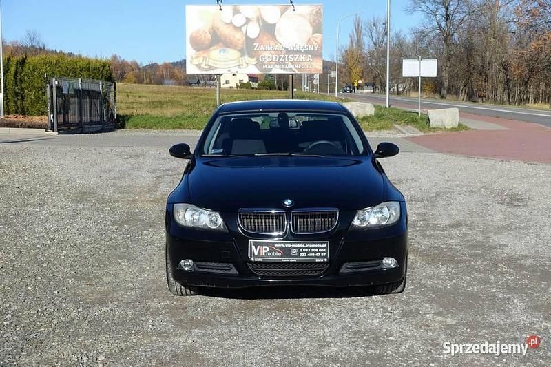 Czarny Używany 2008 BMW 318 Sedan/Limuzyna | 15 800 zł (Dobra cena) - Obraz 1/4