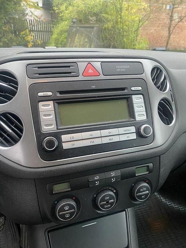 Czarny Używany 2008 VW Passat SUV | 21 000 zł - Obraz 1/4