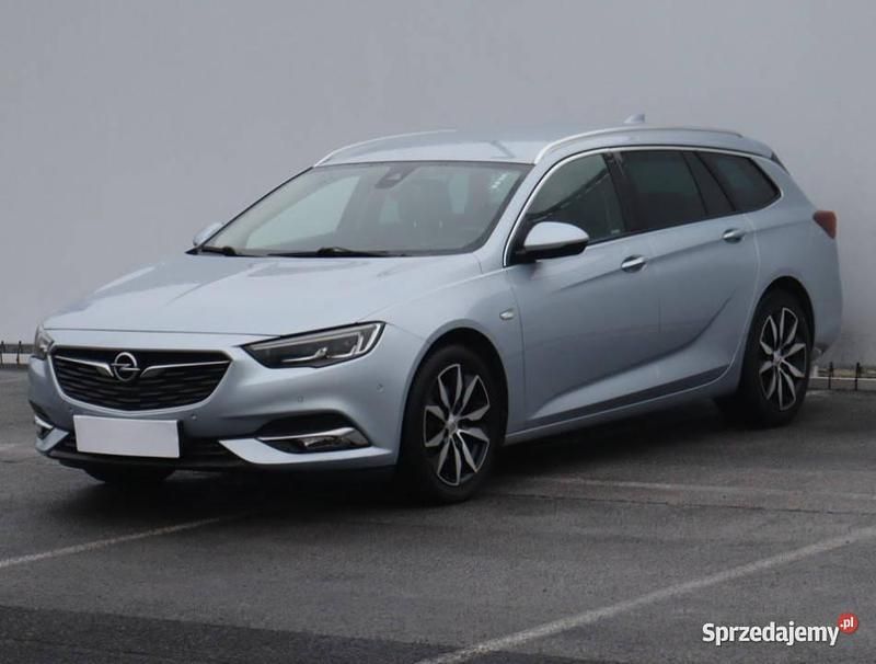Używany Opel Insignia 2017 Srebrny Kombi