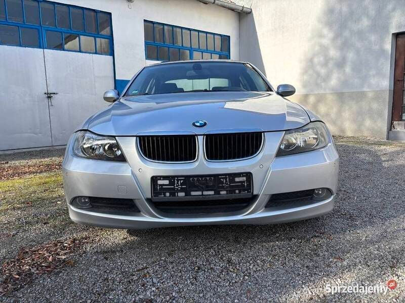 Srebrny Używany 2007 BMW 320 Sedan/Limuzyna | 16 900 zł (Uczciwa cena) - Obraz 1/4
