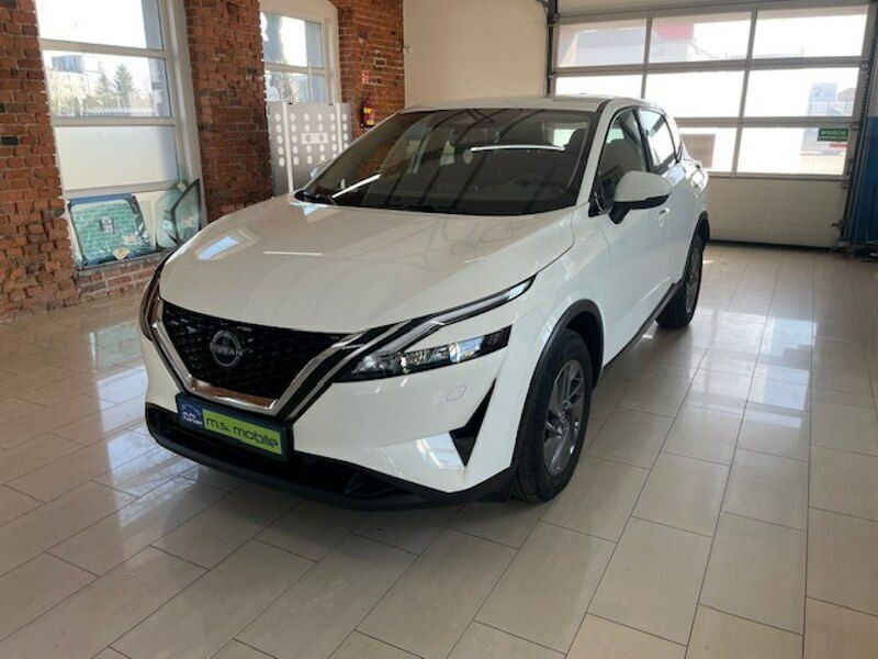 Biały Używany 2023 Nissan Qashqai SUV | 94 900 zł (Uczciwa cena) - Obraz 1/4