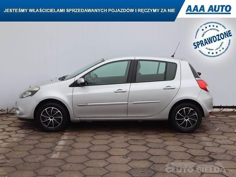 Używany Renault Clio IV 2012 Srebrny