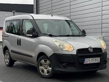 Inny kolor Używany 2014 Fiat Doblò Minivan | 16 997 zł (Super Cena) - Obraz 1/4
