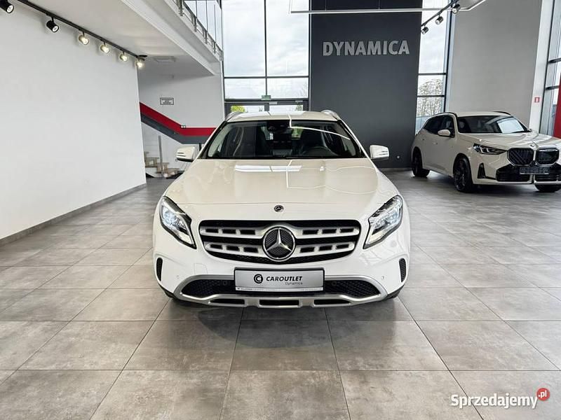 Używany Mercedes GLA200 156 KM (114 kW) 2019 Biały SUV
