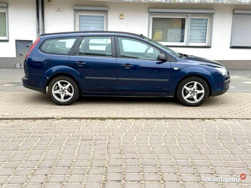 Granatowy Używany 2006 Ford Focus Kombi | 4000 zł (Uczciwa cena) - Obraz 1/4