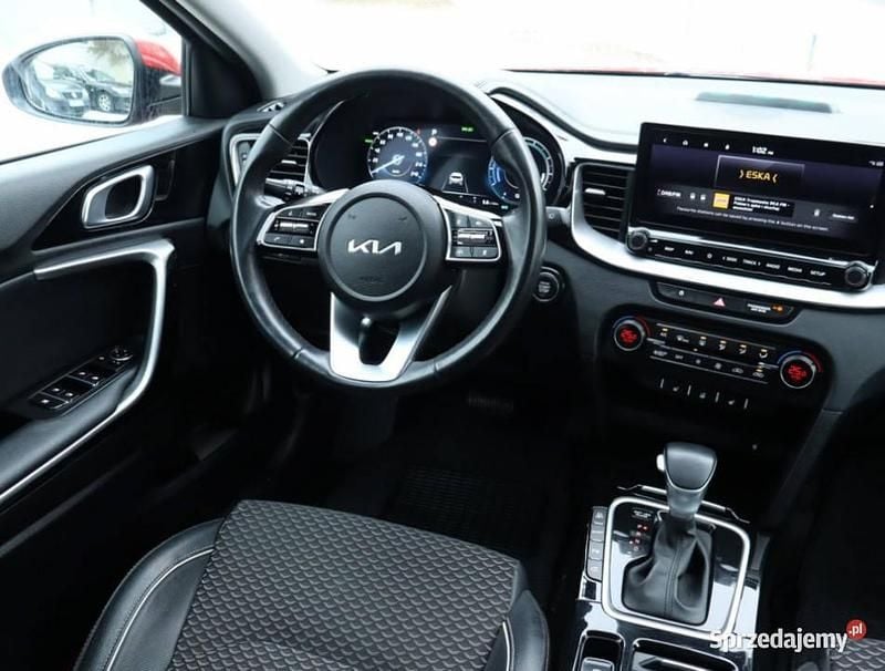 Używany Kia XCeed 141 KM (103 kW) 2022 Czerwony SUV
