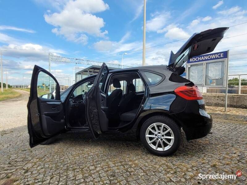 Używany 2017 BMW 216 Active Tourer Minivan | 39 800 zł - Obraz 1/4