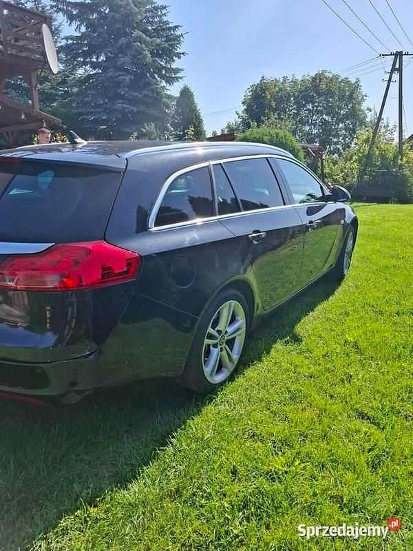 Czarny Używany 2013 Opel Insignia Kombi | 22 900 zł (Uczciwa cena) - Obraz 1/4