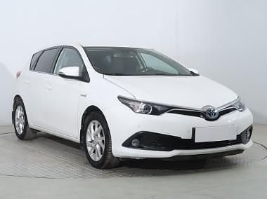 Biały Używany 2016 Toyota Auris Hatchback | 61 999 zł (Uczciwa cena) - Obraz 1/4
