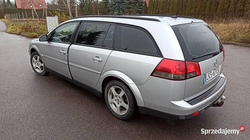 Używany Opel Vectra 2005 Srebrny Kombi