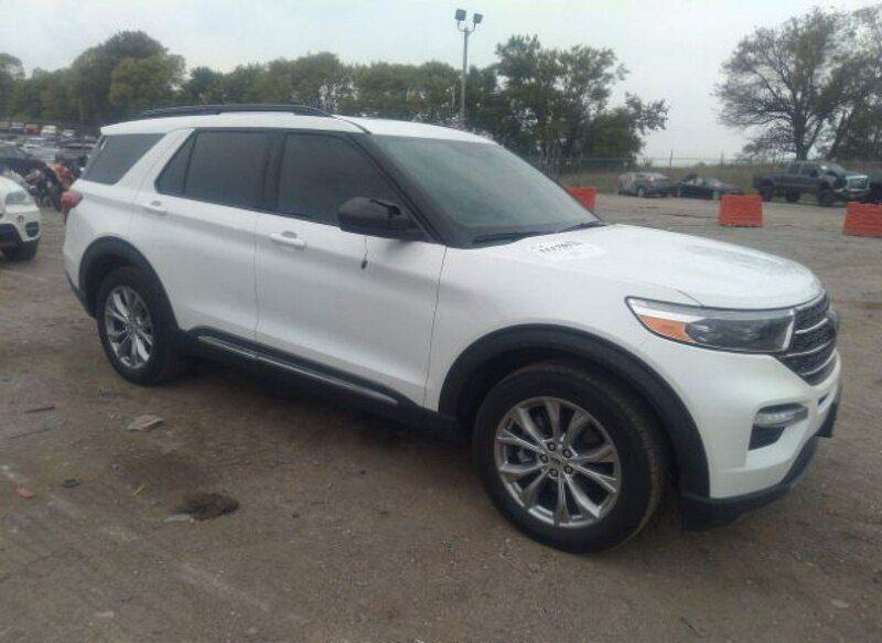 Używany Ford Explorer XLT 300 KM (220 kW) 2020 Biały SUV