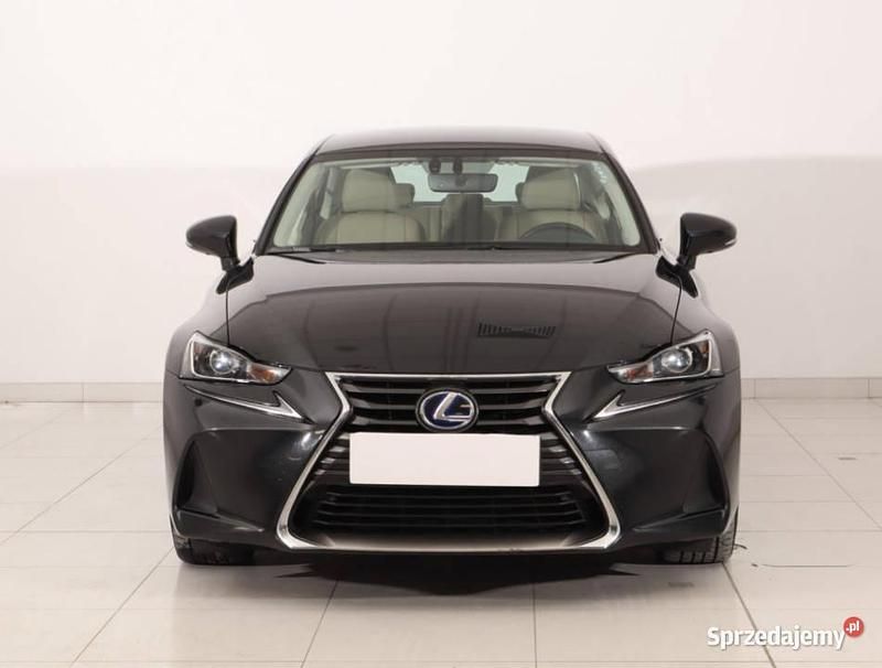 Czarny Używany 2020 Lexus IS300h Sedan/Limuzyna | 94 999 zł - Obraz 1/4