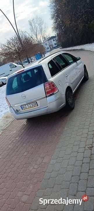 Używany Opel Zafira 2006 Srebrny Minivan