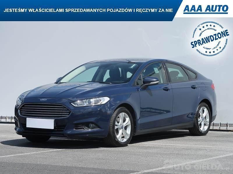 Używany Ford Mondeo 2018 Błękitny