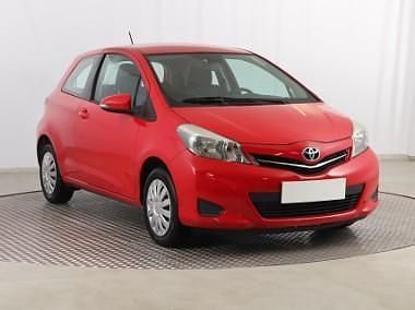 Czerwony Używany 2013 Toyota Yaris Hatchback | 18 999 zł (Uczciwa cena) - Obraz 1/4