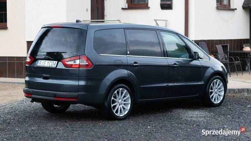 Używany Ford Galaxy Ghia 140 KM (102 kW) 2007 Granatowy Minivan