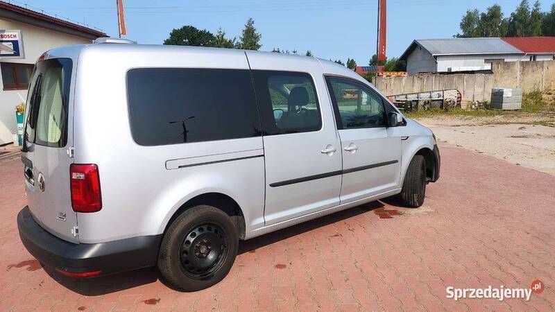 Srebrny Używany 2016 VW Caddy Maxi Minivan | 38 500 zł - Obraz 1/4