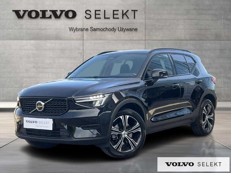 Czarny Używany 2024 Volvo XC40 SUV | 189 900 zł (Drogi) - Obraz 1/3