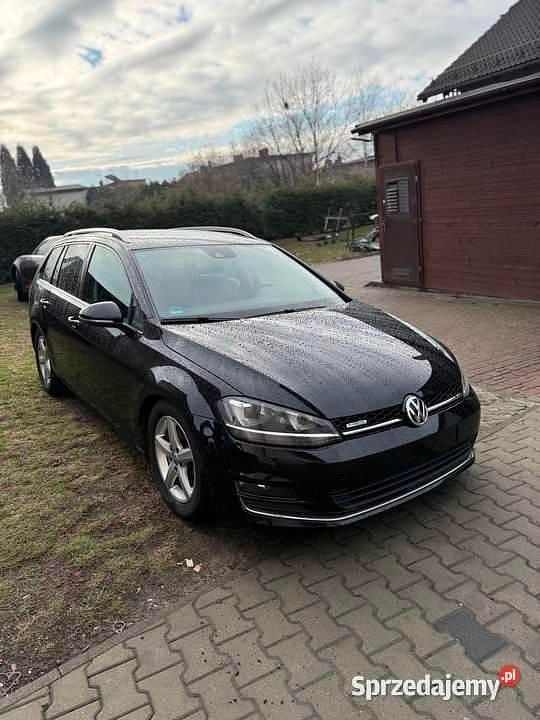 Używany VW Golf VII Highline 2016 Czarny Kombi