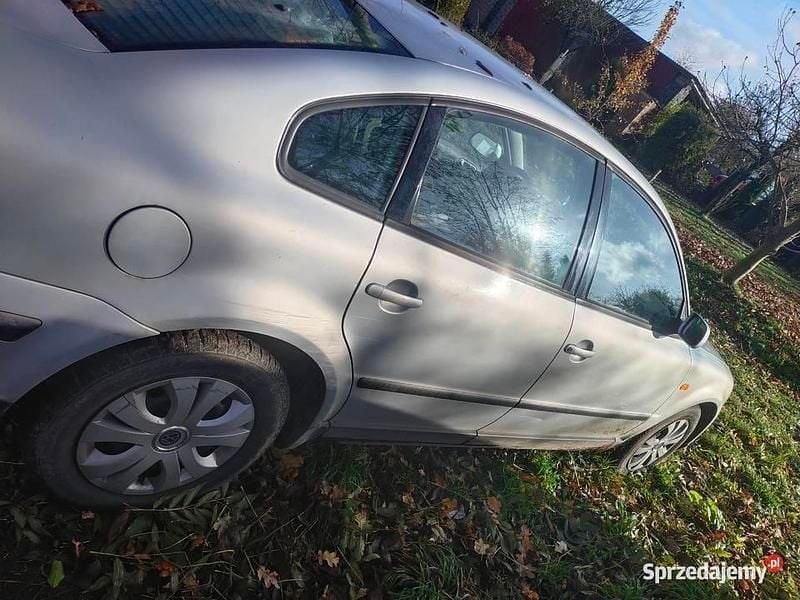 Używany VW Passat 1997 Srebrny Sedan/Limuzyna