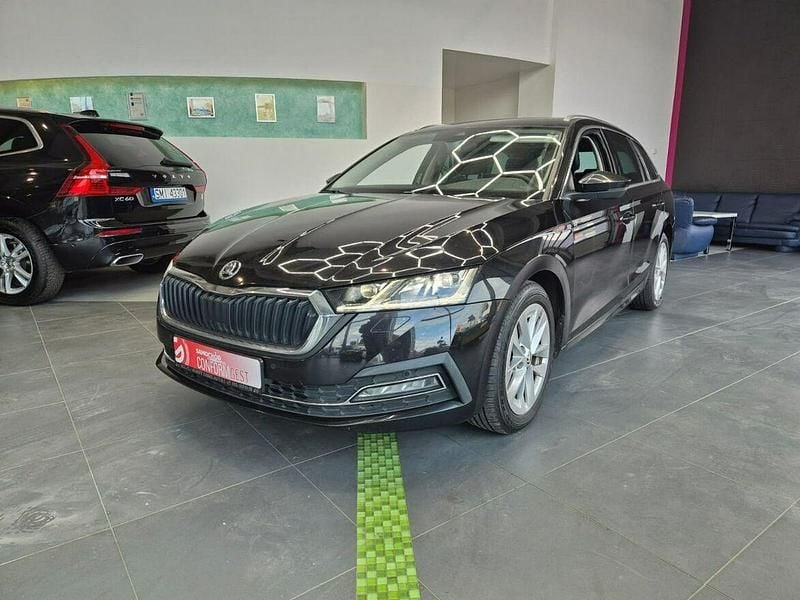 Czarny Używany 2021 Skoda Octavia G-TEC Style Kombi | 58 302 zł - Obraz 1/4