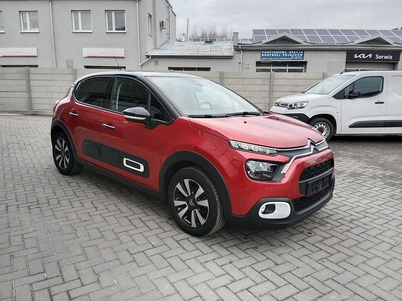 Używany Citroën C3 83 KM (61 kW) 2023 Czerwony ciemny Hatchback