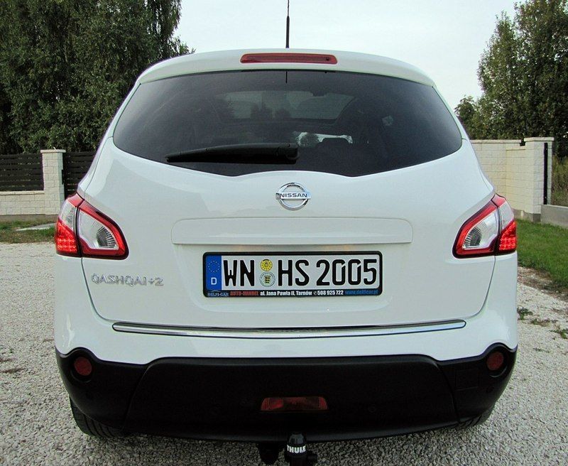 Używany Nissan Qashqai +2 140 KM (102 kW) 2010 Biały SUV