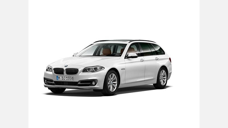 Mineral white metallic metalizowany Używany 2016 BMW 530 Shadowline Kombi | 84 999 zł (Dobra cena) - Obraz 1/3