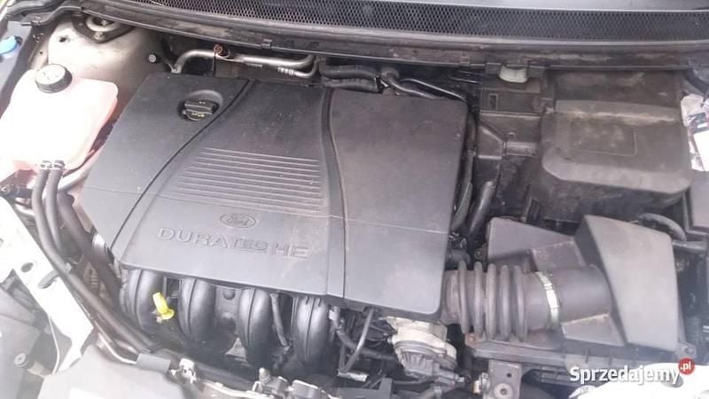 Używany Ford Focus 2005 Srebrny Kombi