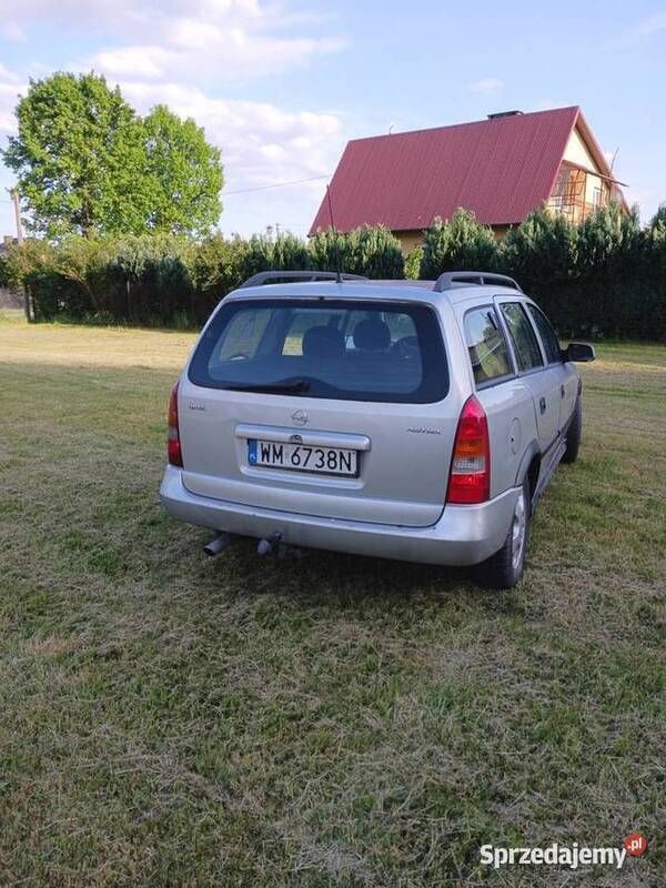Używany Opel Astra 1998 Srebrny Sedan/Limuzyna