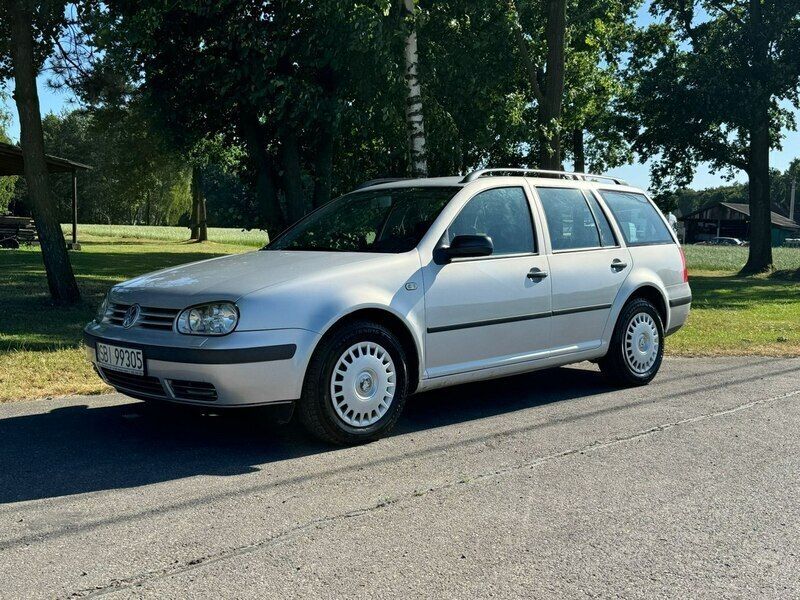 Srebrny Używany 2000 VW Golf IV Kombi | 3900 zł (Uczciwa cena) - Obraz 1/4